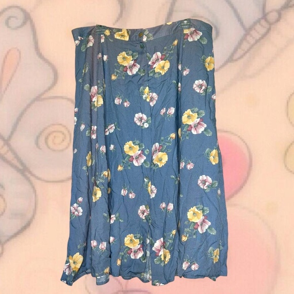 Blue floral midi skirt with button front   Measurements: Waist 40-46 in. - Picture 1 of 4